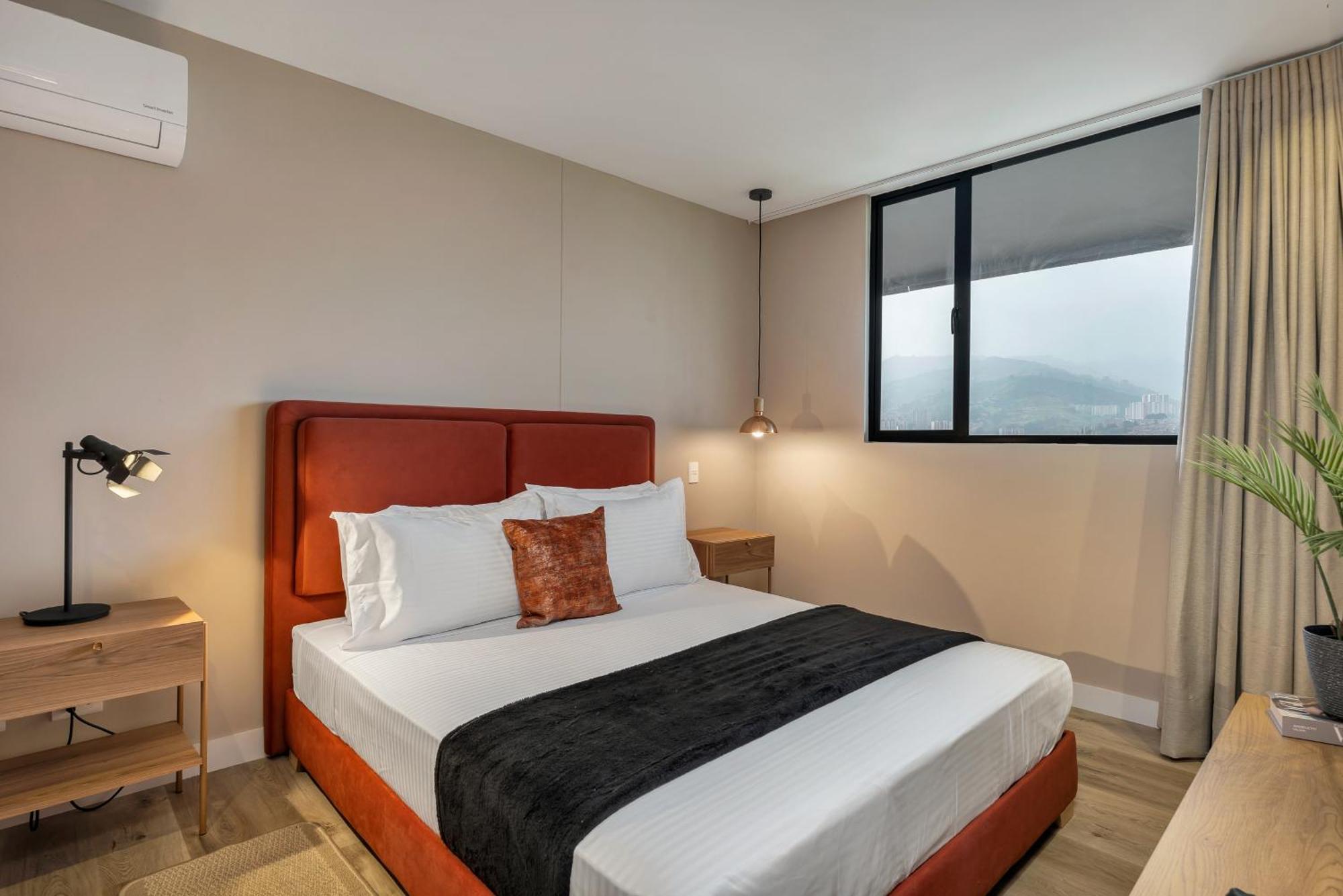 Aparthotel Go Living & By Housy Host