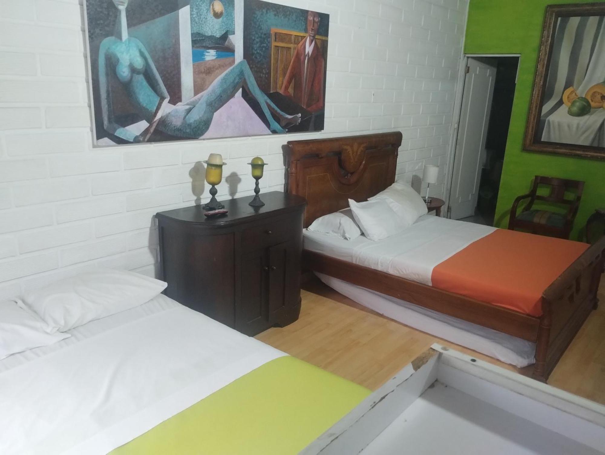 Albergue Spring *