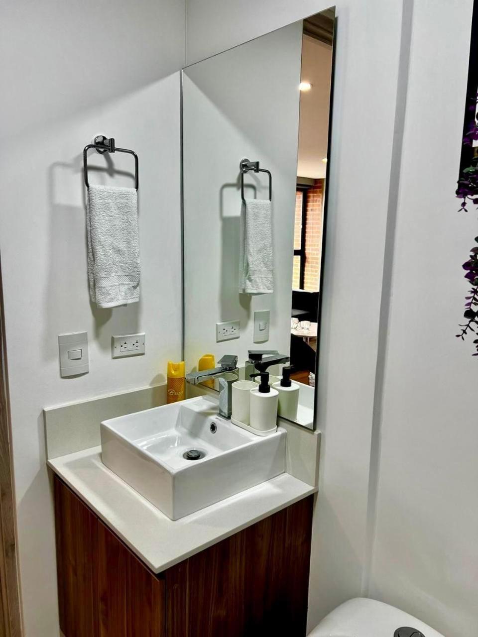 Apartment 1 Bed W Ac In Laureles