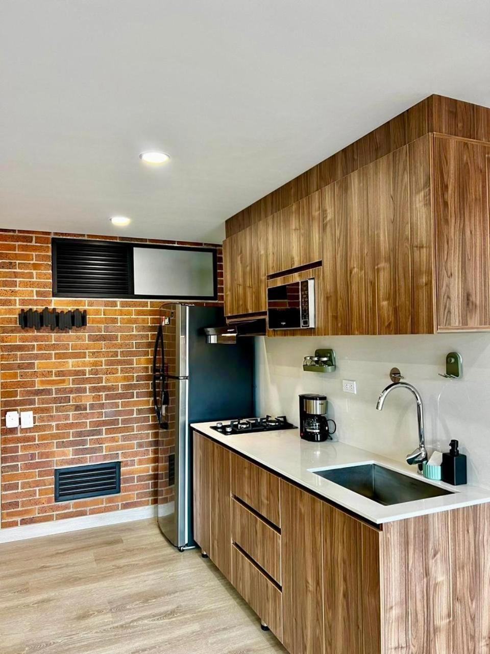 1 Bed W Ac In Laureles Apartment
