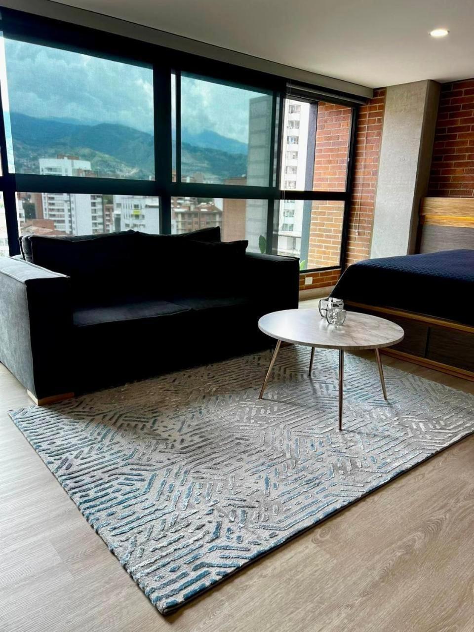 1 Bed W Ac In Laureles Medellin