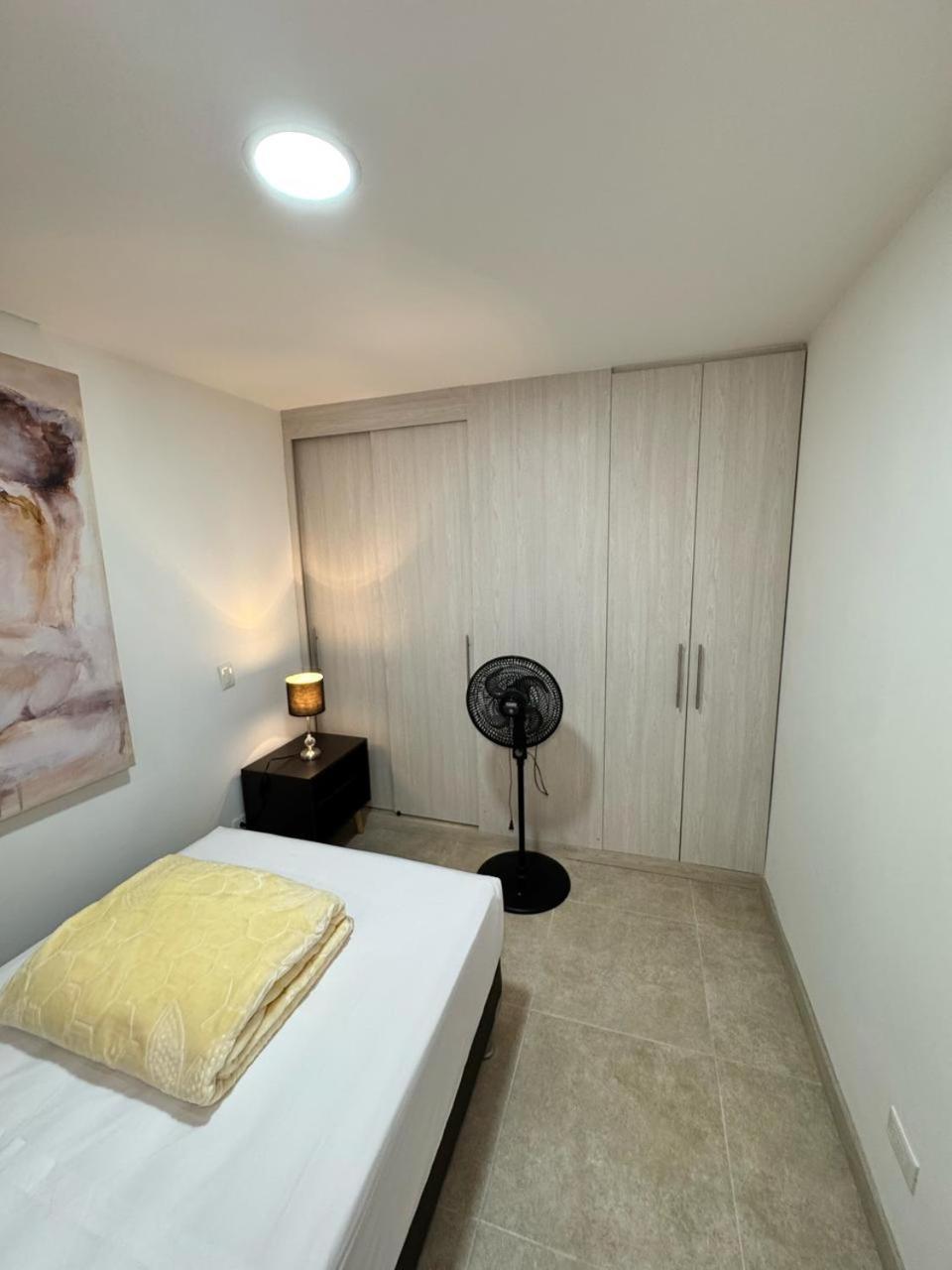 Apartment In Laureles Two Blocks From 70