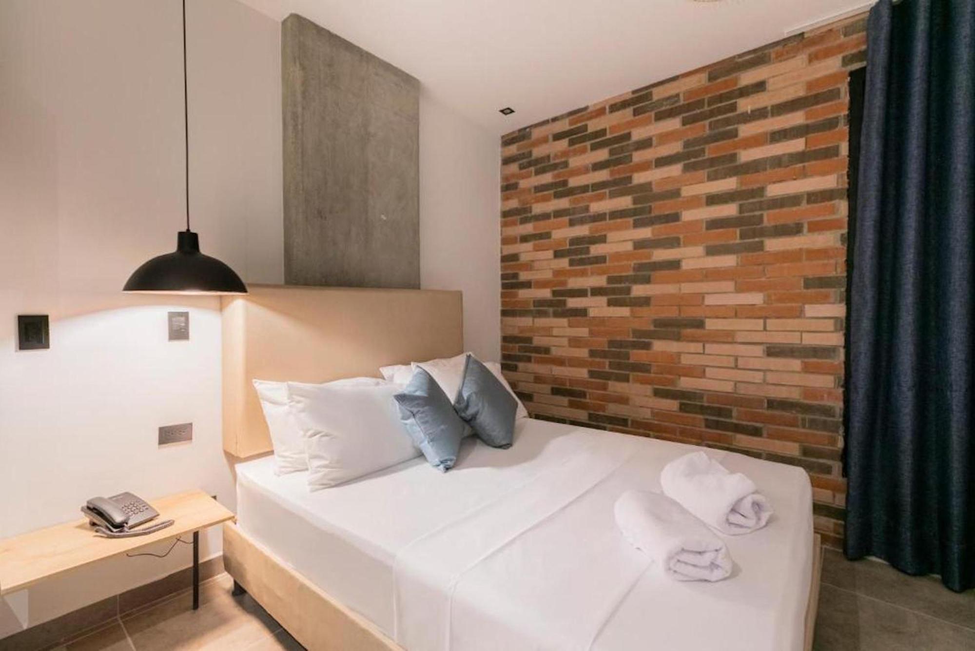 Aparthotel Con Piscina *