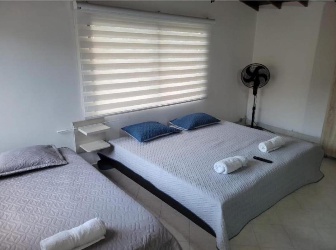 Amplio Apto Con Jacuzzy Terraza 2b 4hab Laureles