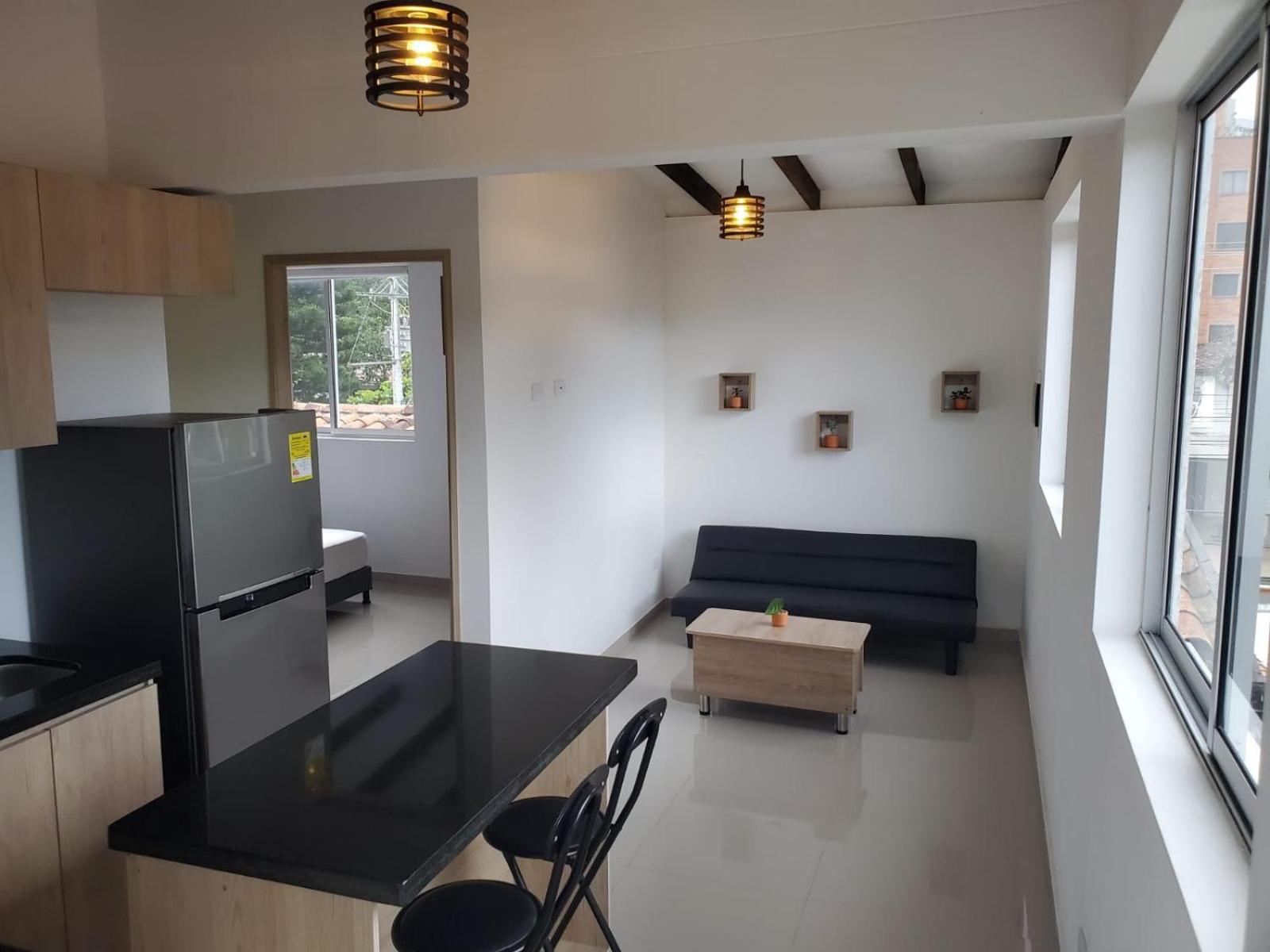 Hostal Cloud9 *