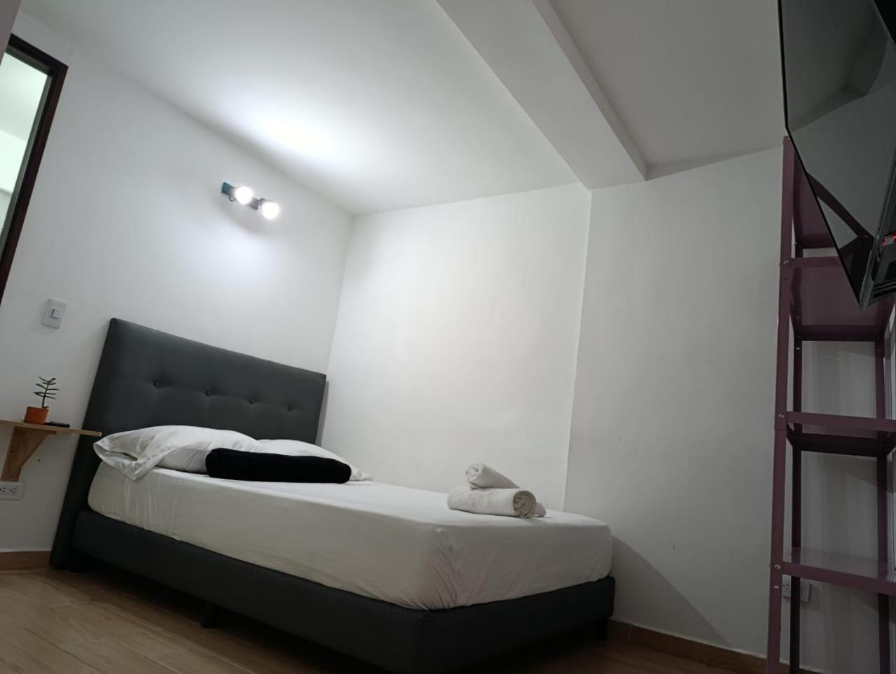 Cloud9 Hostal *