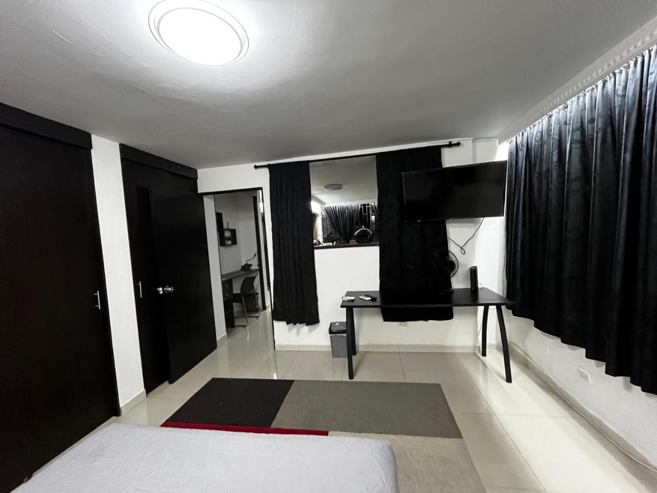 Modern Near Lleras Park * Medellin