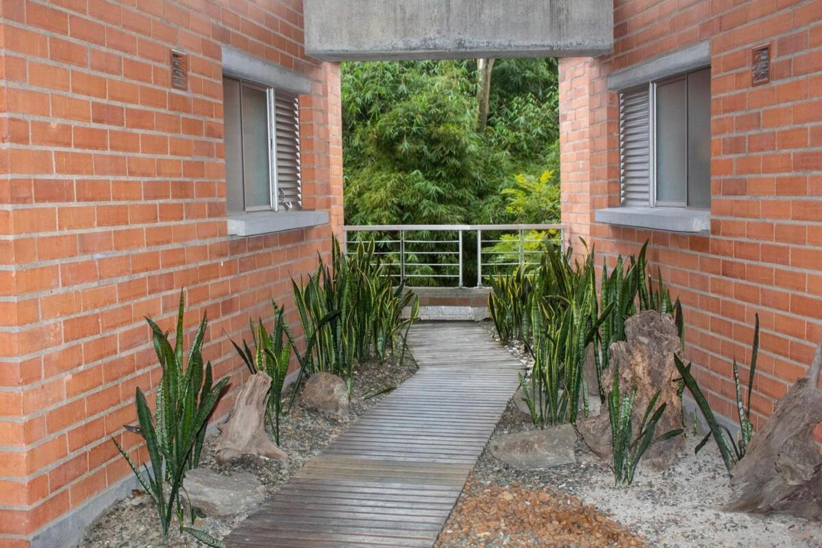 Near Provence Pool, Gym, Views And Wifi Apartment *