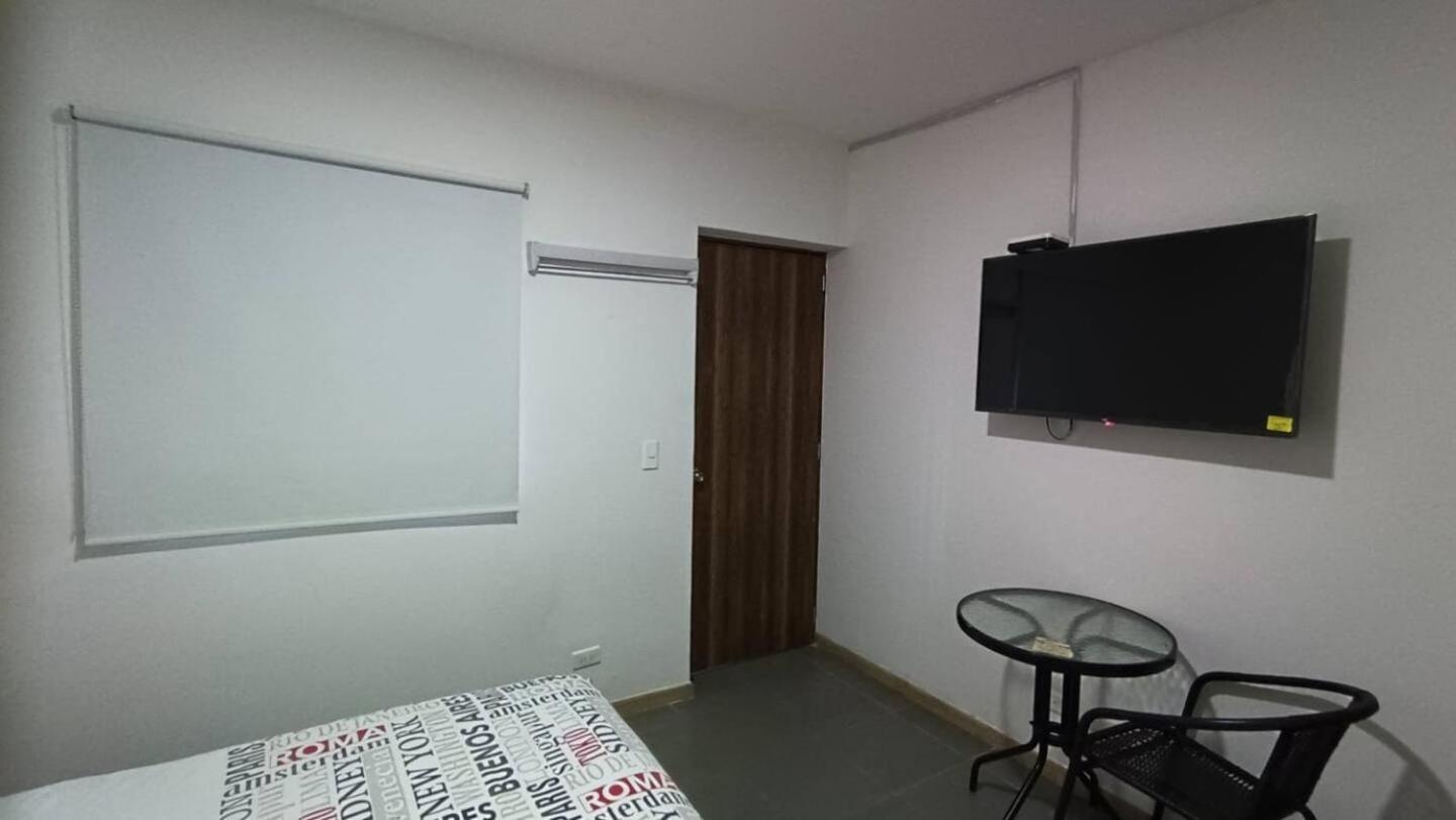 Amazing House With Turkish Steam Near Exito Laureles Guest house