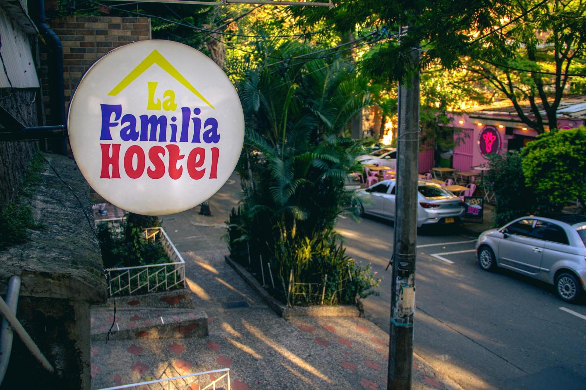 La Familia - Manila Albergue