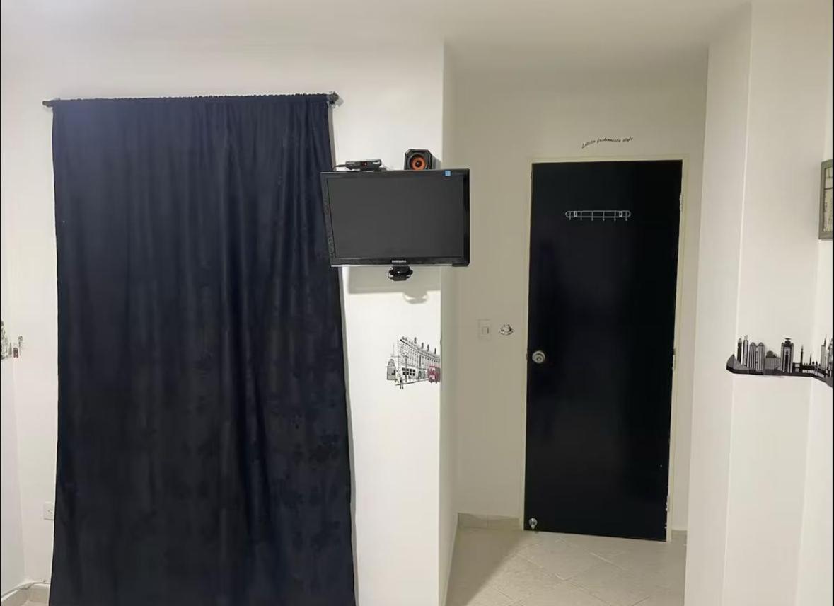 Homestay Privadas, Dentro De Apartamento, Comodas Y Muy Cercanas Al Poblado *