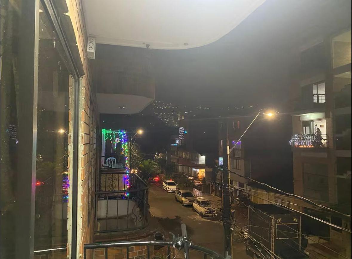 Homestay Privadas, Dentro De Apartamento, Comodas Y Muy Cercanas Al Poblado