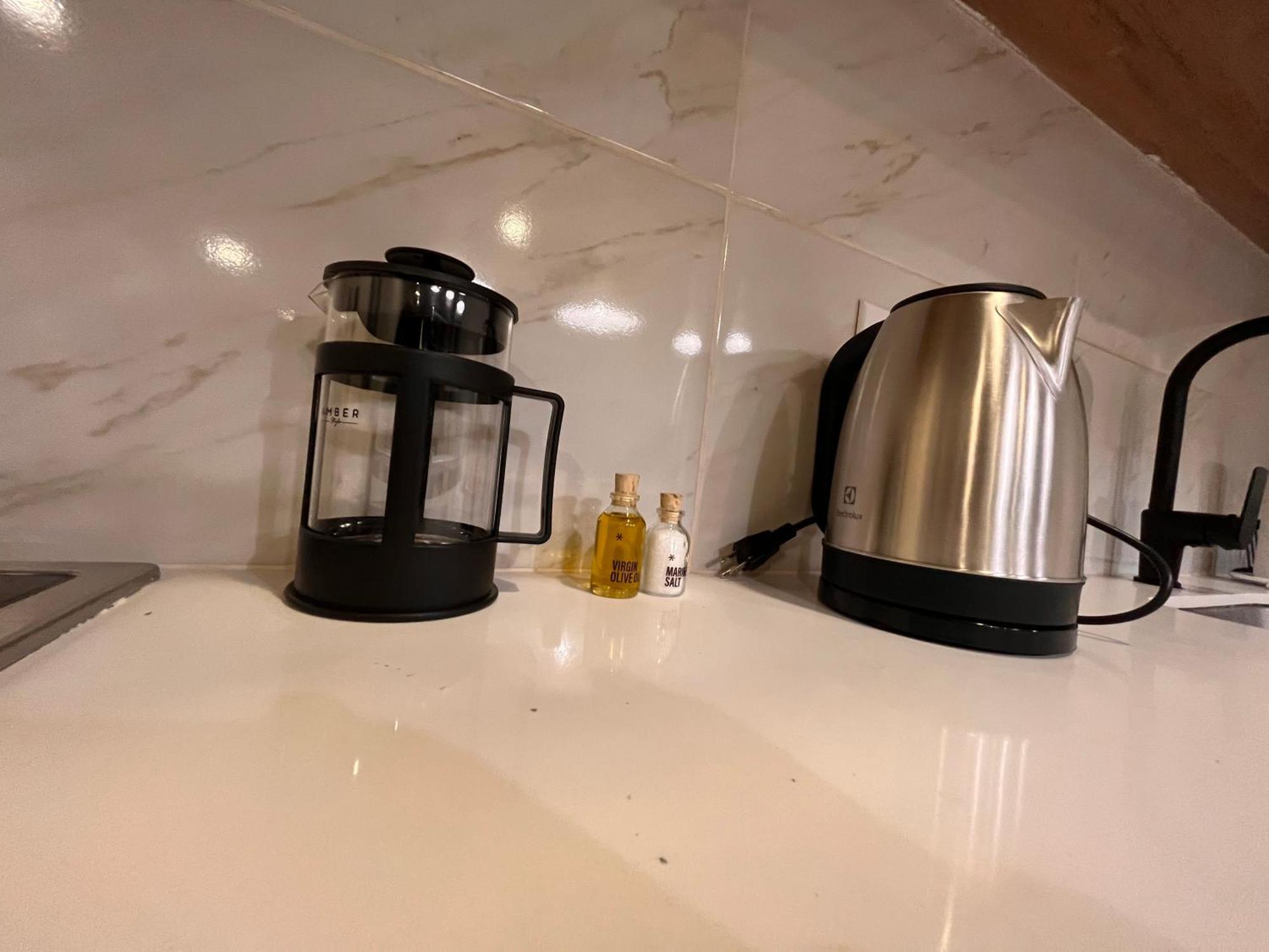 Enchanted Elegance In Laureles Apartment