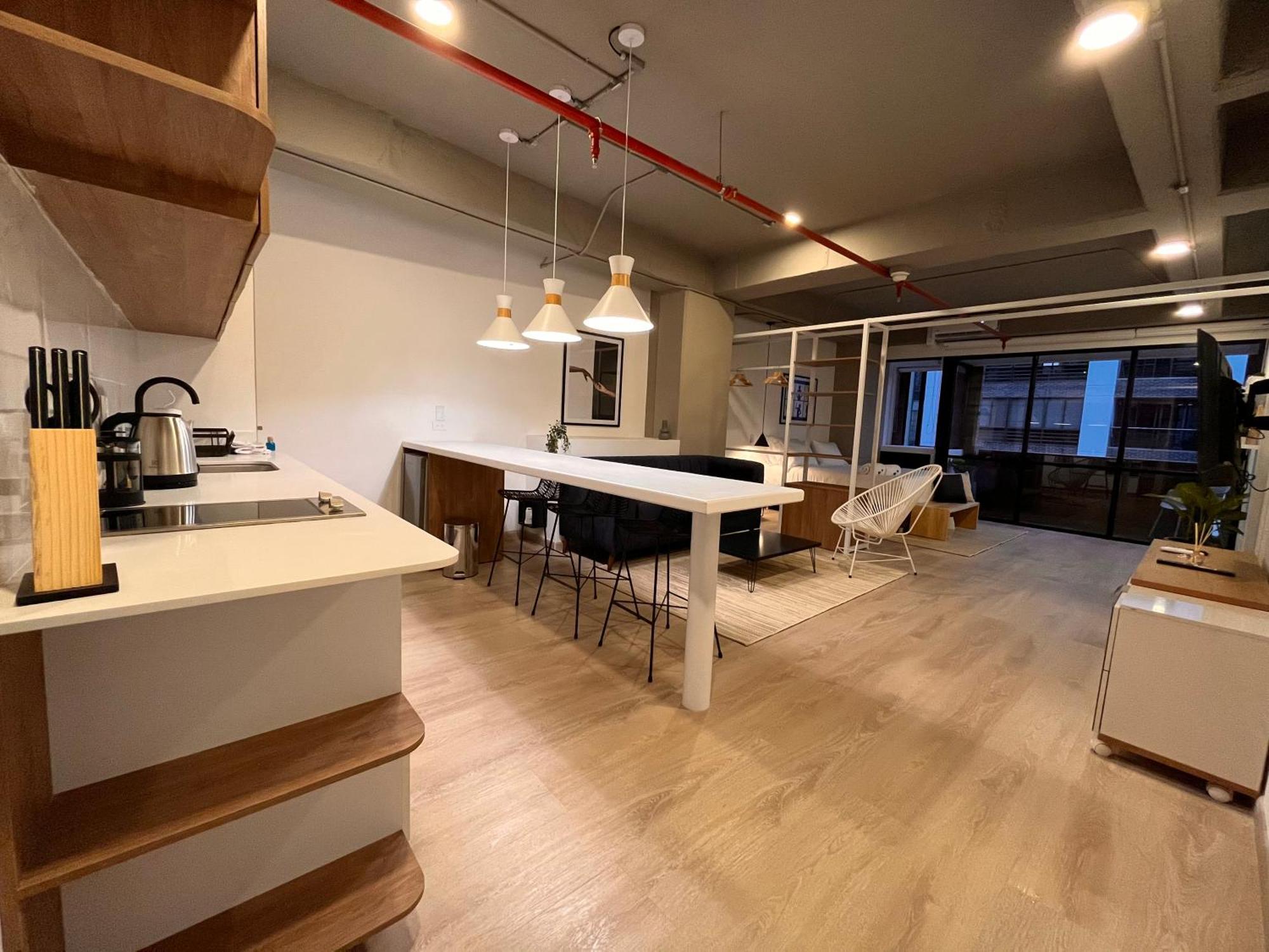 Apartment Enchanted Elegance In Laureles *