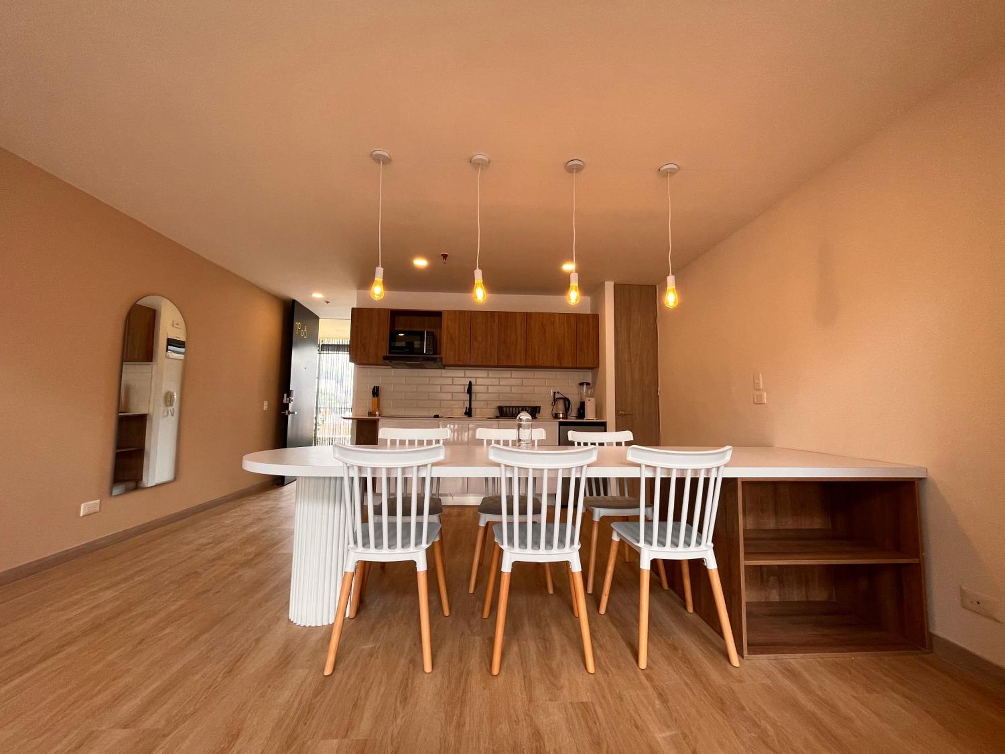 Enchanted Elegance In Laureles *