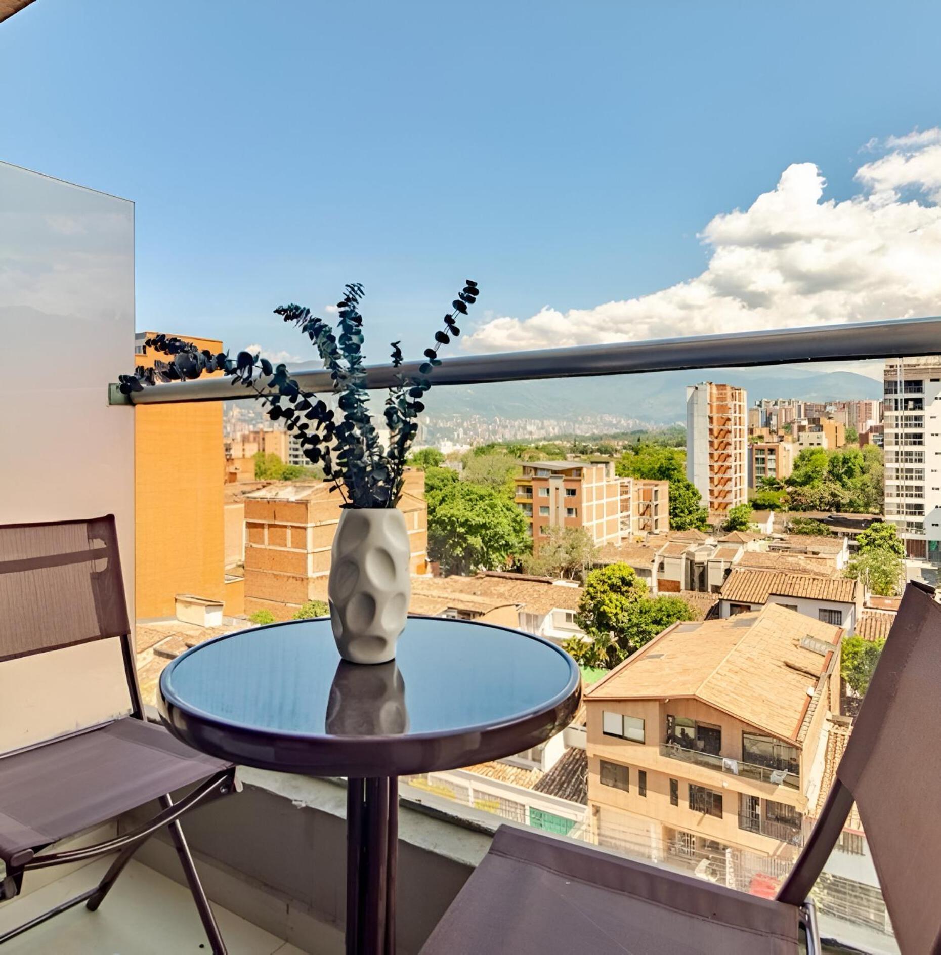 Urbanlifestudios Medellin