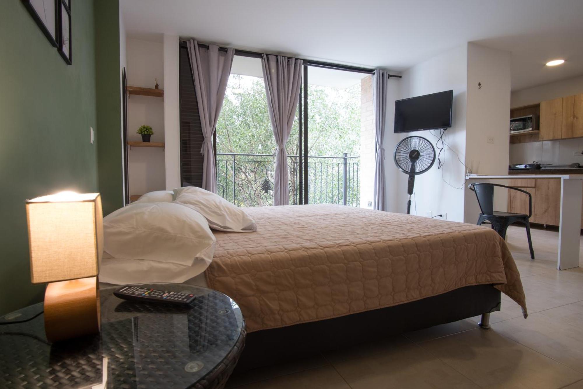 Edificio Fenicia Lofts Laureles *