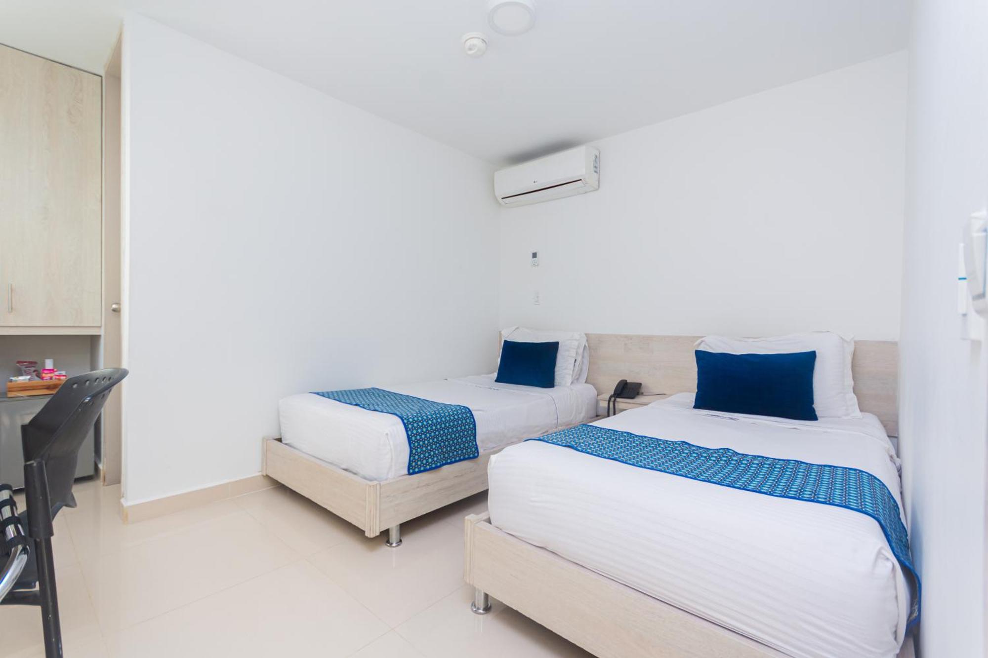Laureles Plaza Hotel 4*