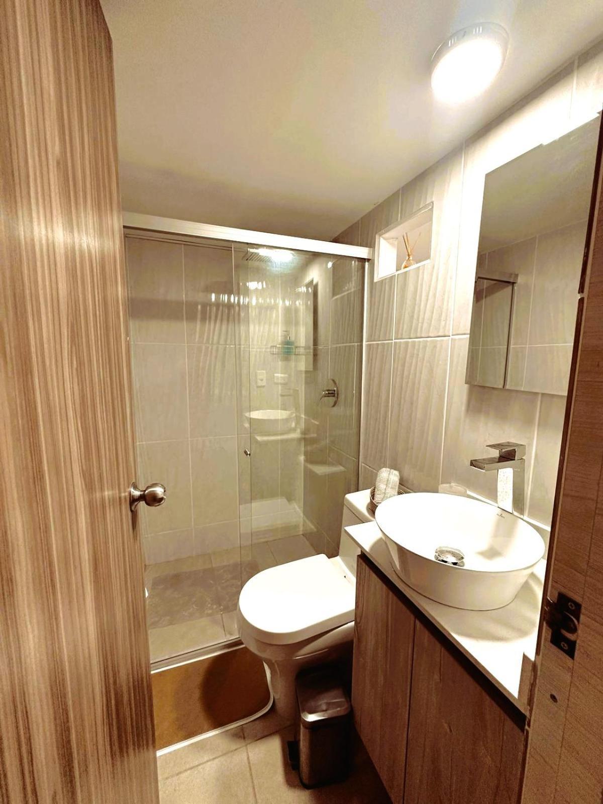 Loft Central, Cerca A Laureles Guarda Meletas Gratis!! Apartamento