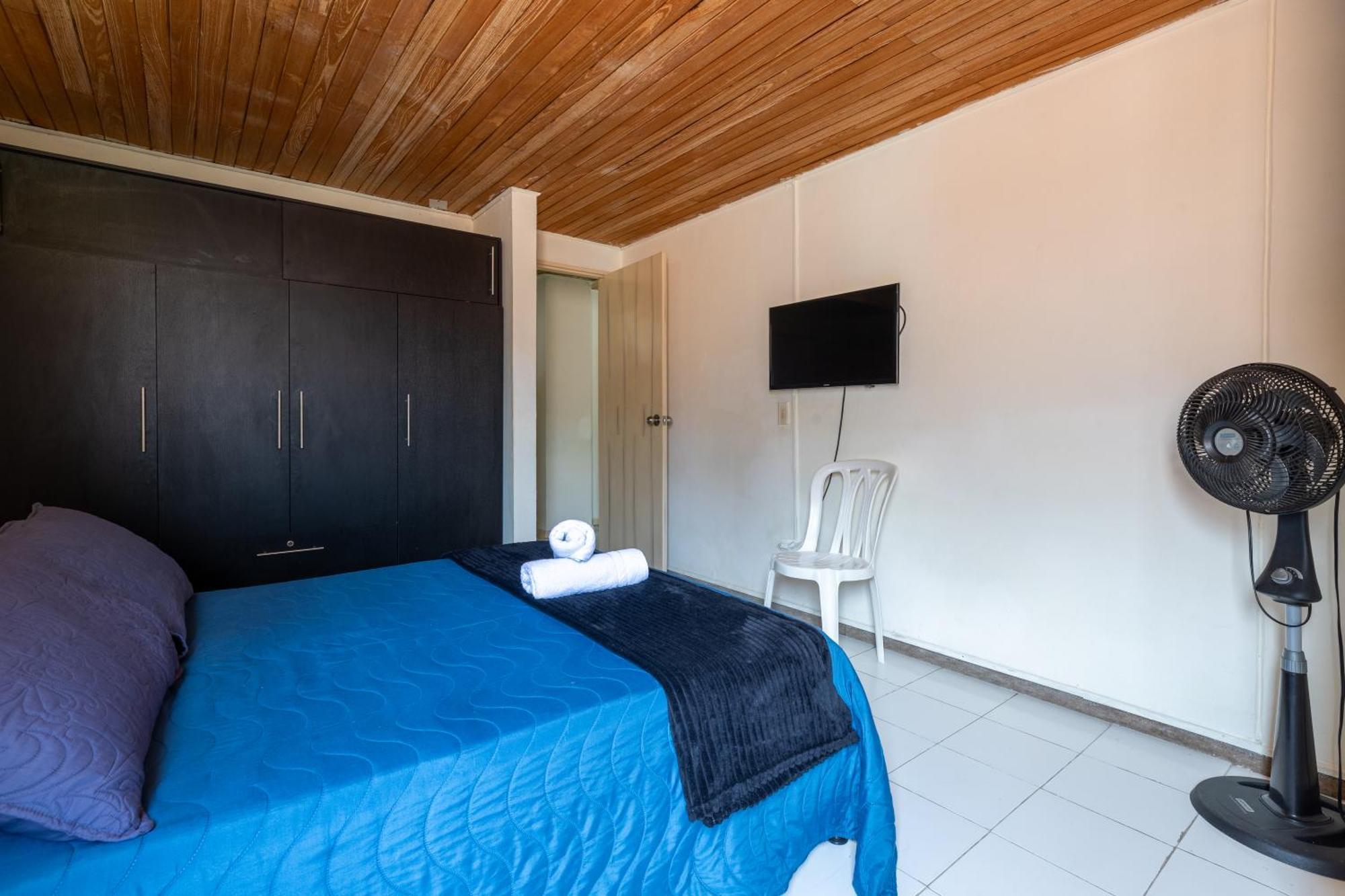 Grande, Hermoso, Acogedor Y Privado
