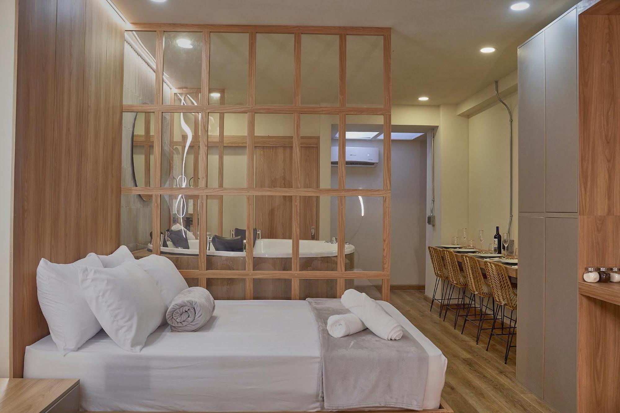 One Lleras Apartment