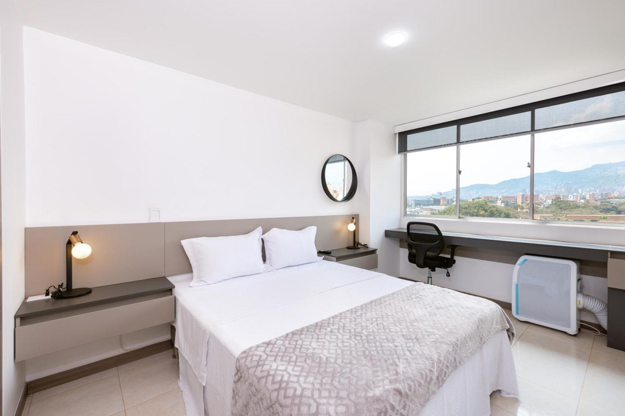 Comodos De 1 Con Vista En Laureles Medellin