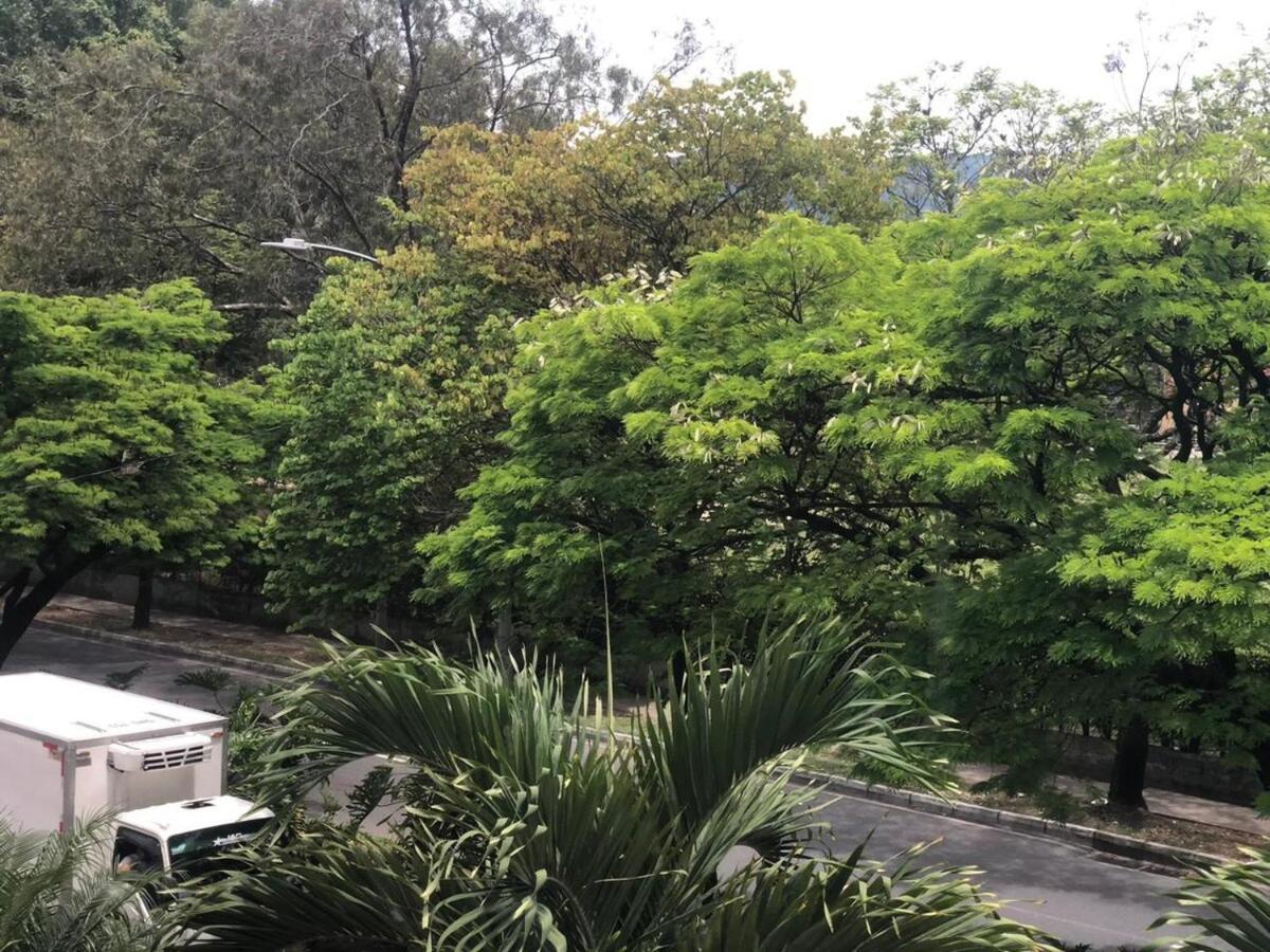 Location In Close To Unicentro Apartment *