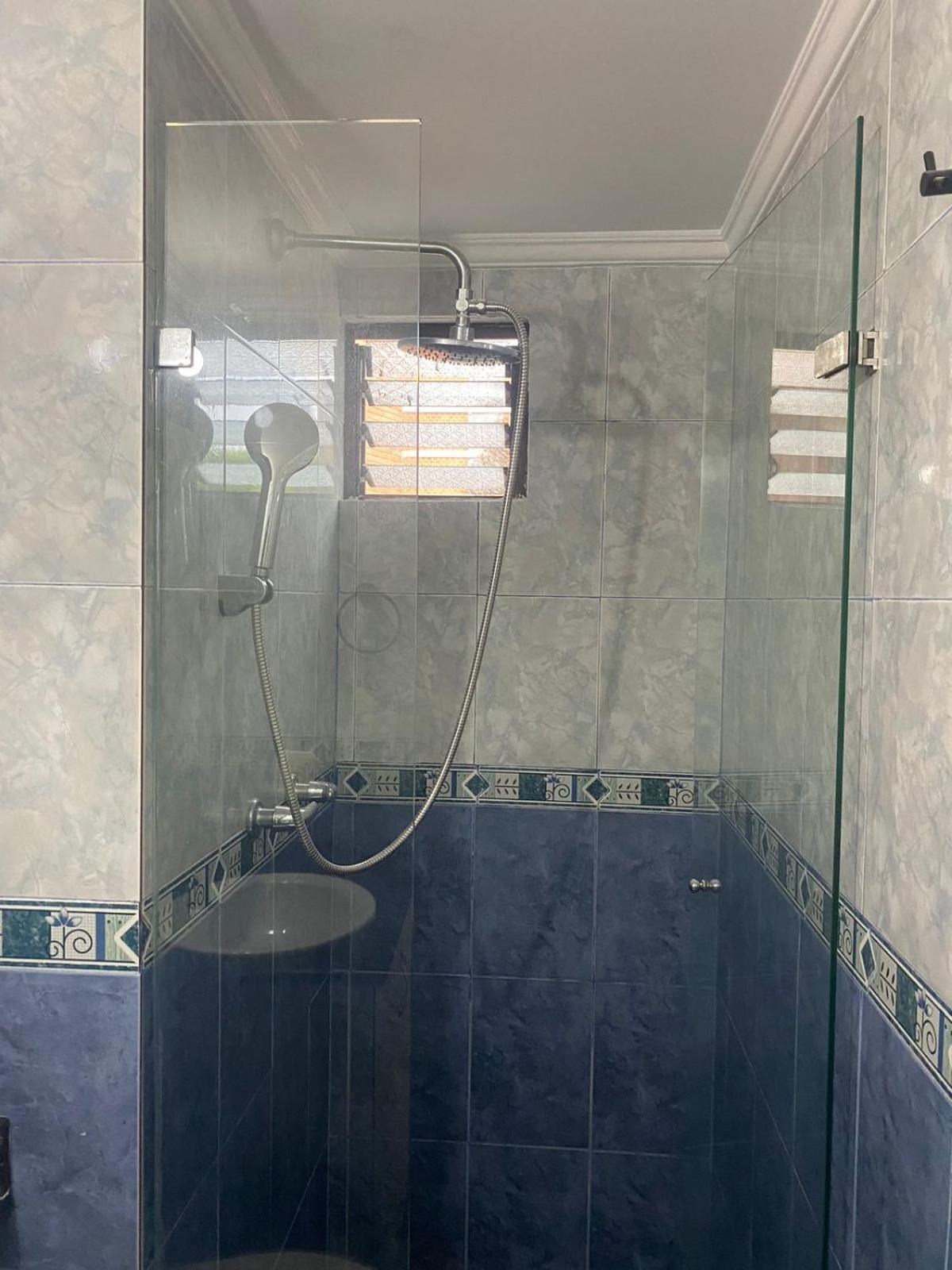 Apartamento Renovado Parque La Floresta, Reserva Minimo De 21 Dias Apartment *