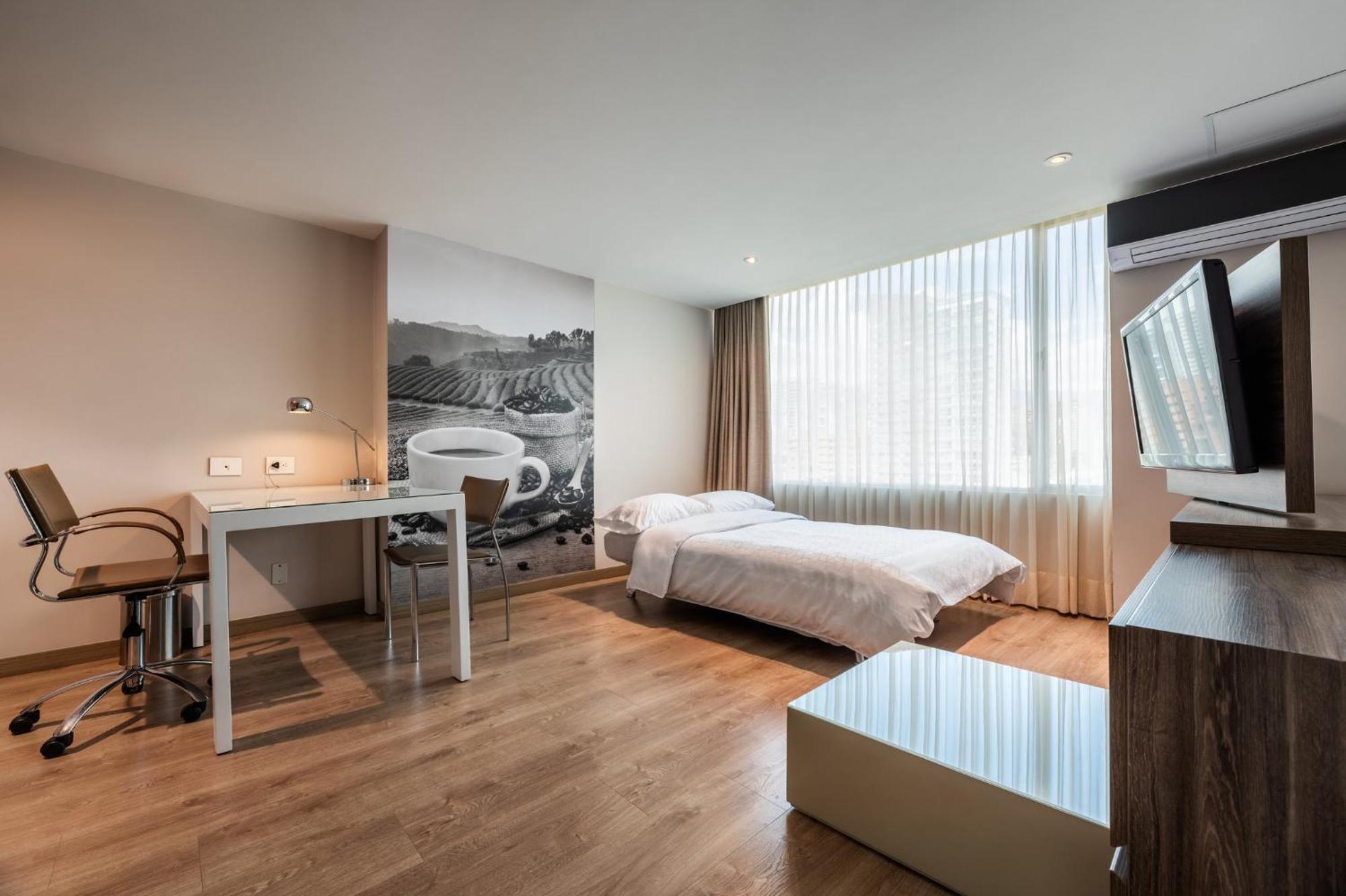 Express & By Ihg Medellin