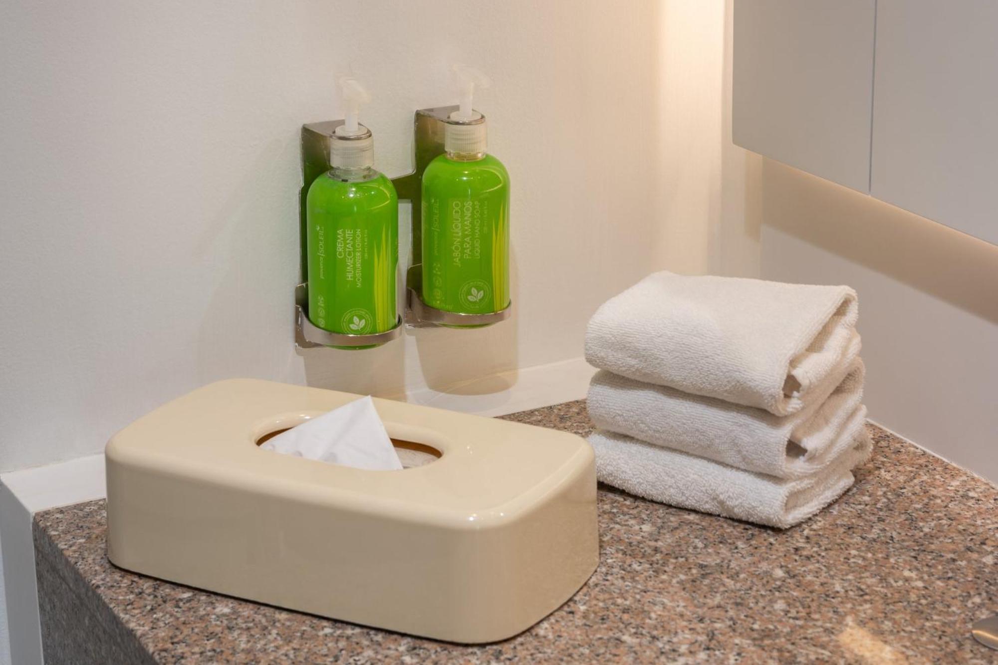 Hotel Express & By Ihg 4*