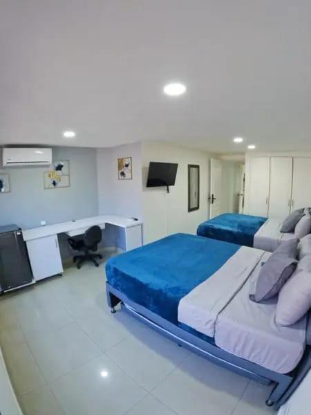 Glam House