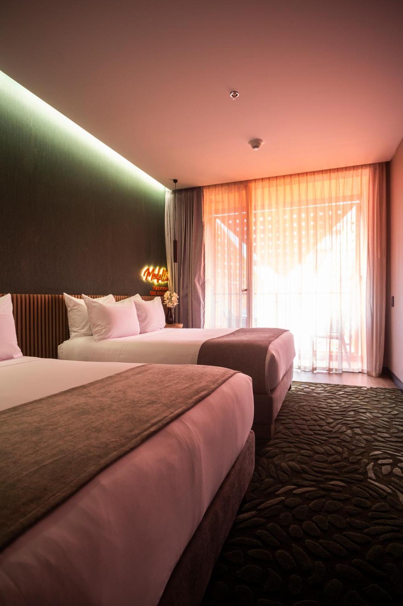 Calle Flora Botanic - By Jalo 4*