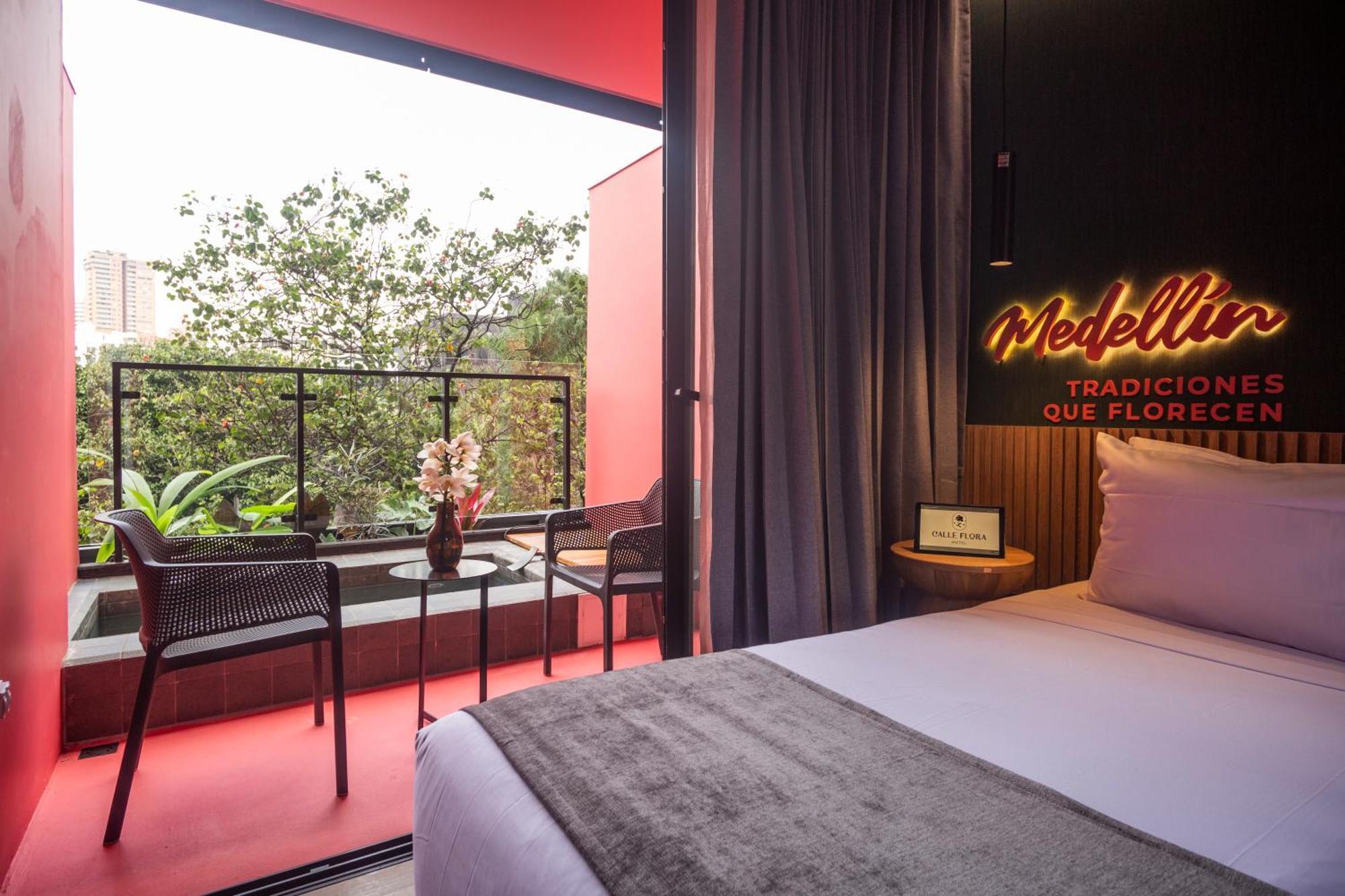 Hotel Calle Flora Botanic - By Jalo Medellin