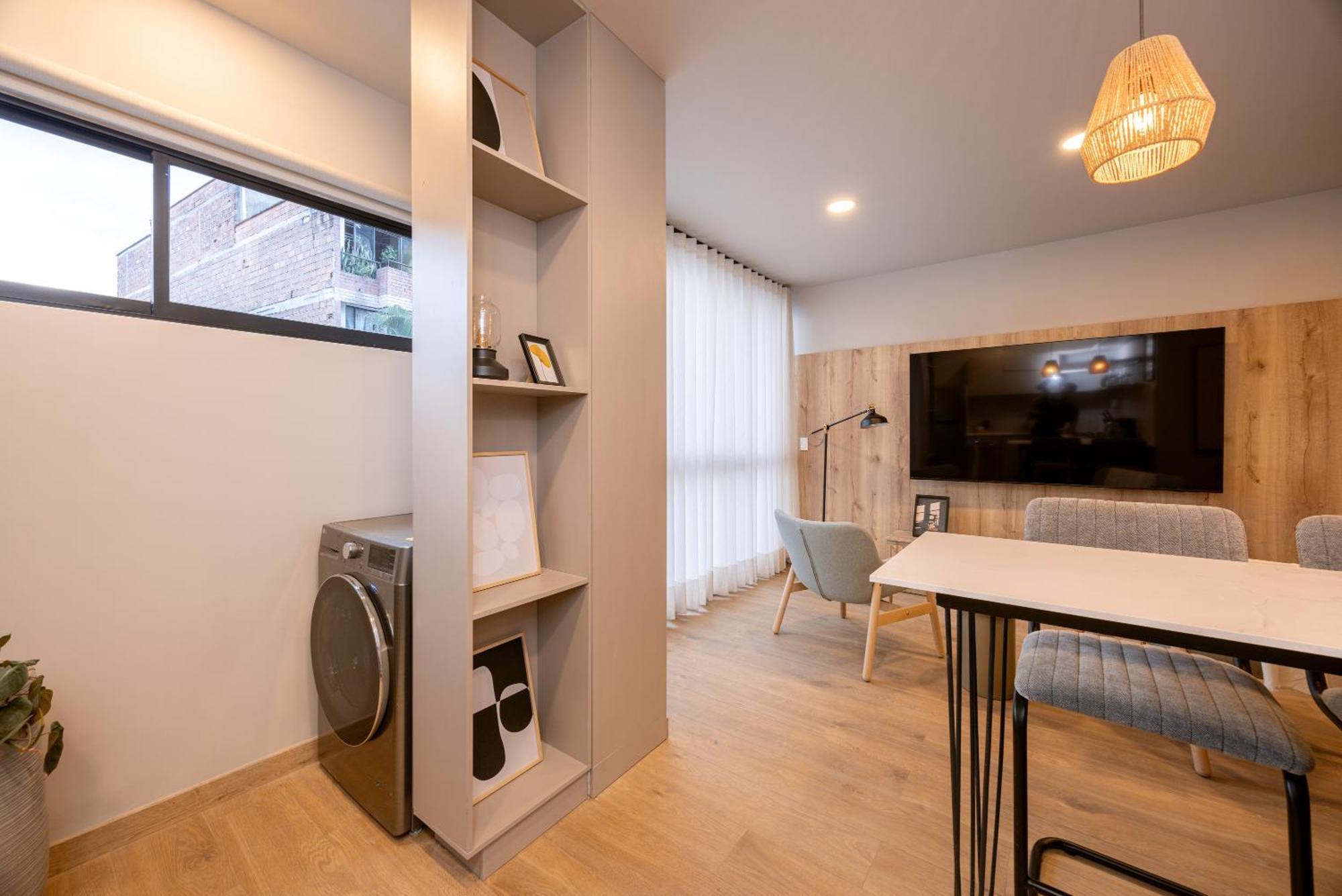 Aparthotel Stratasix