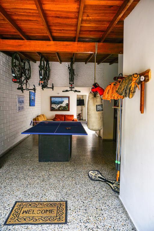 Hostel Malibu House