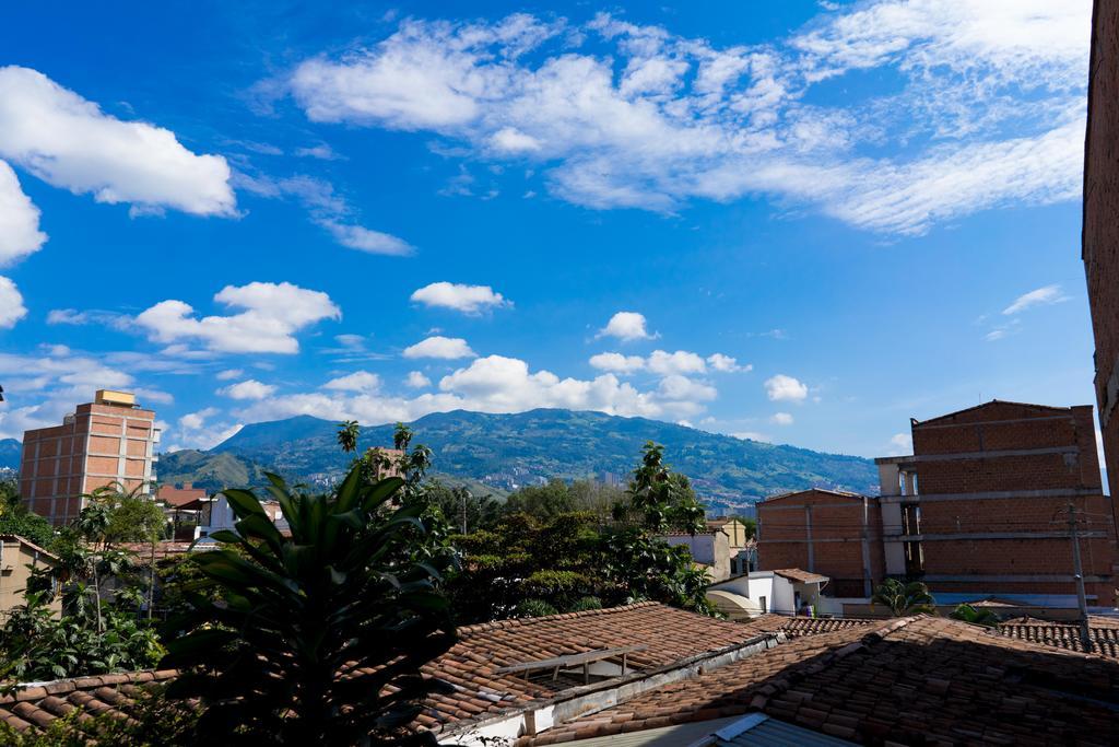 Oasis En El Corazon De Medellin, Laureles