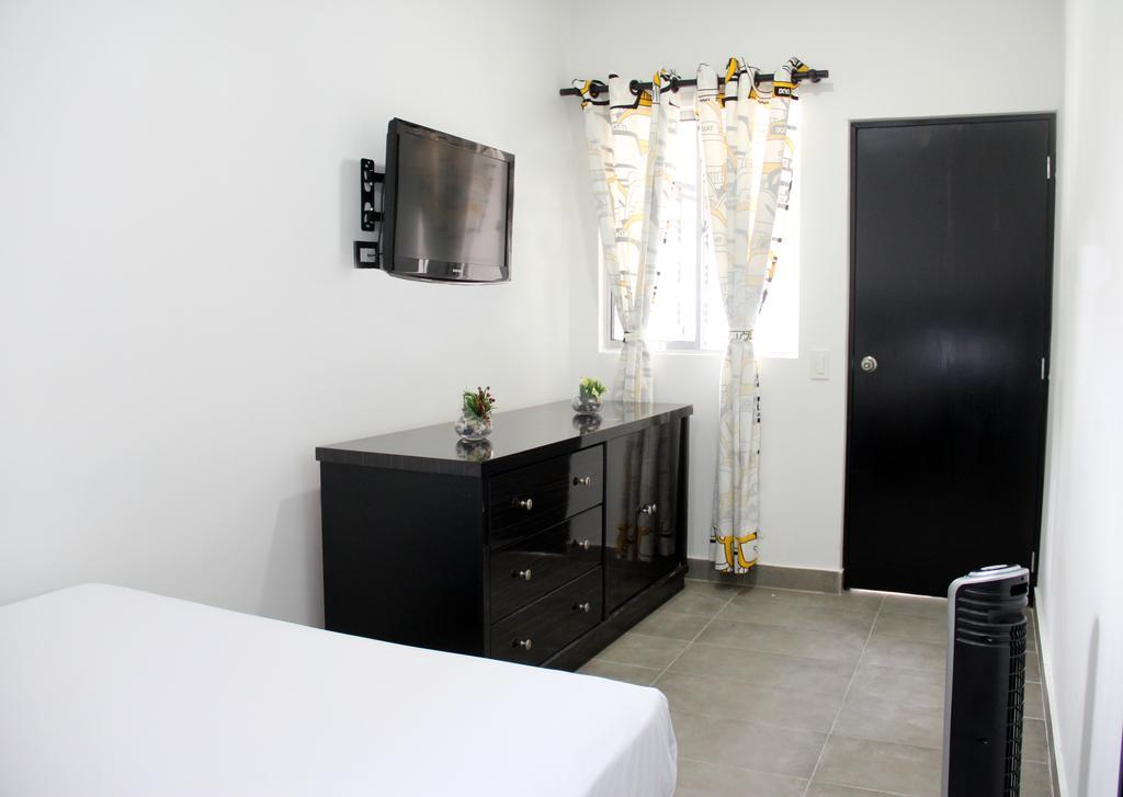 Lleras Hotel 2*