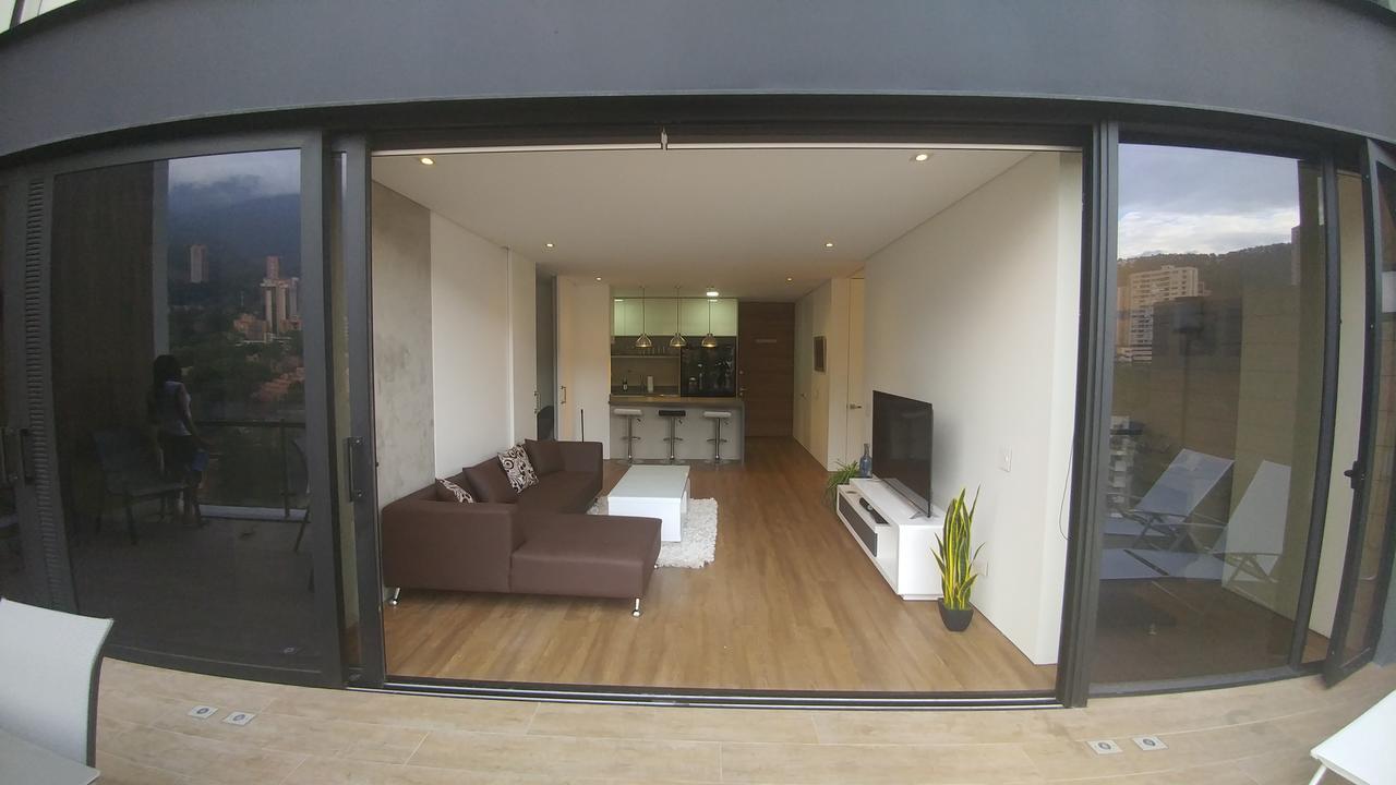 Apartment Energy Living Iconic 5 Star Close To Lleras *