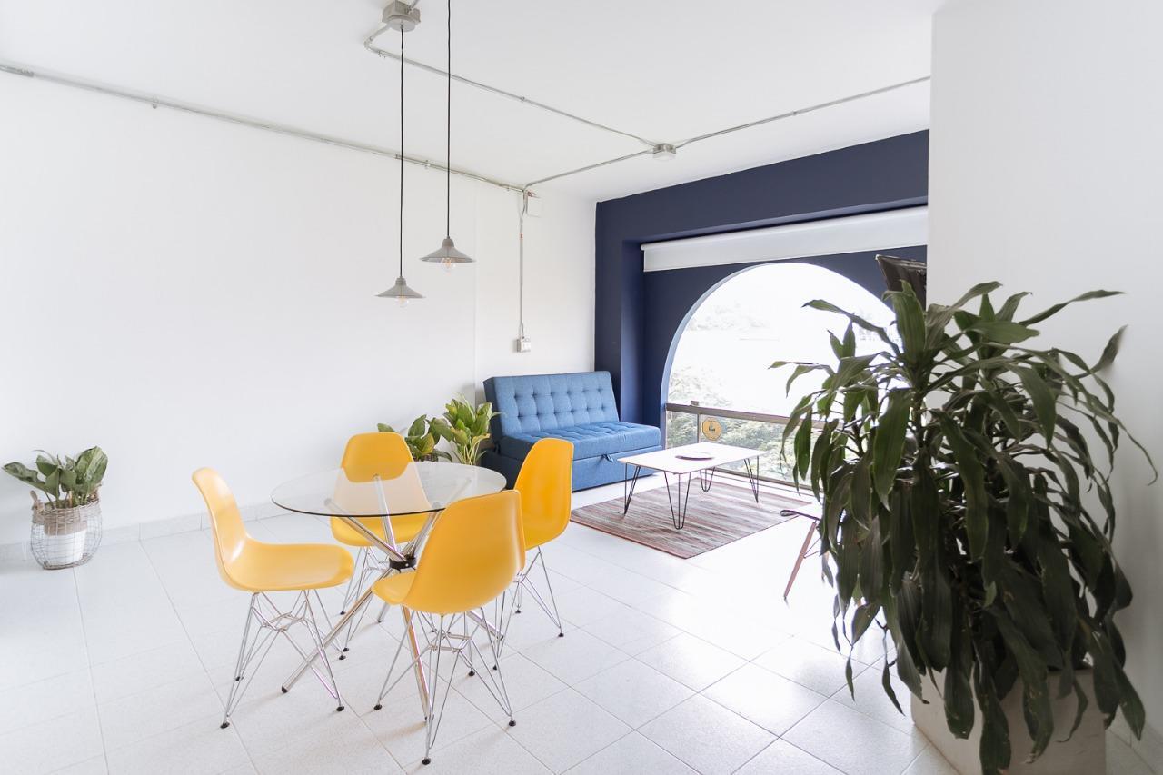 Two Br Lleras Apartment *