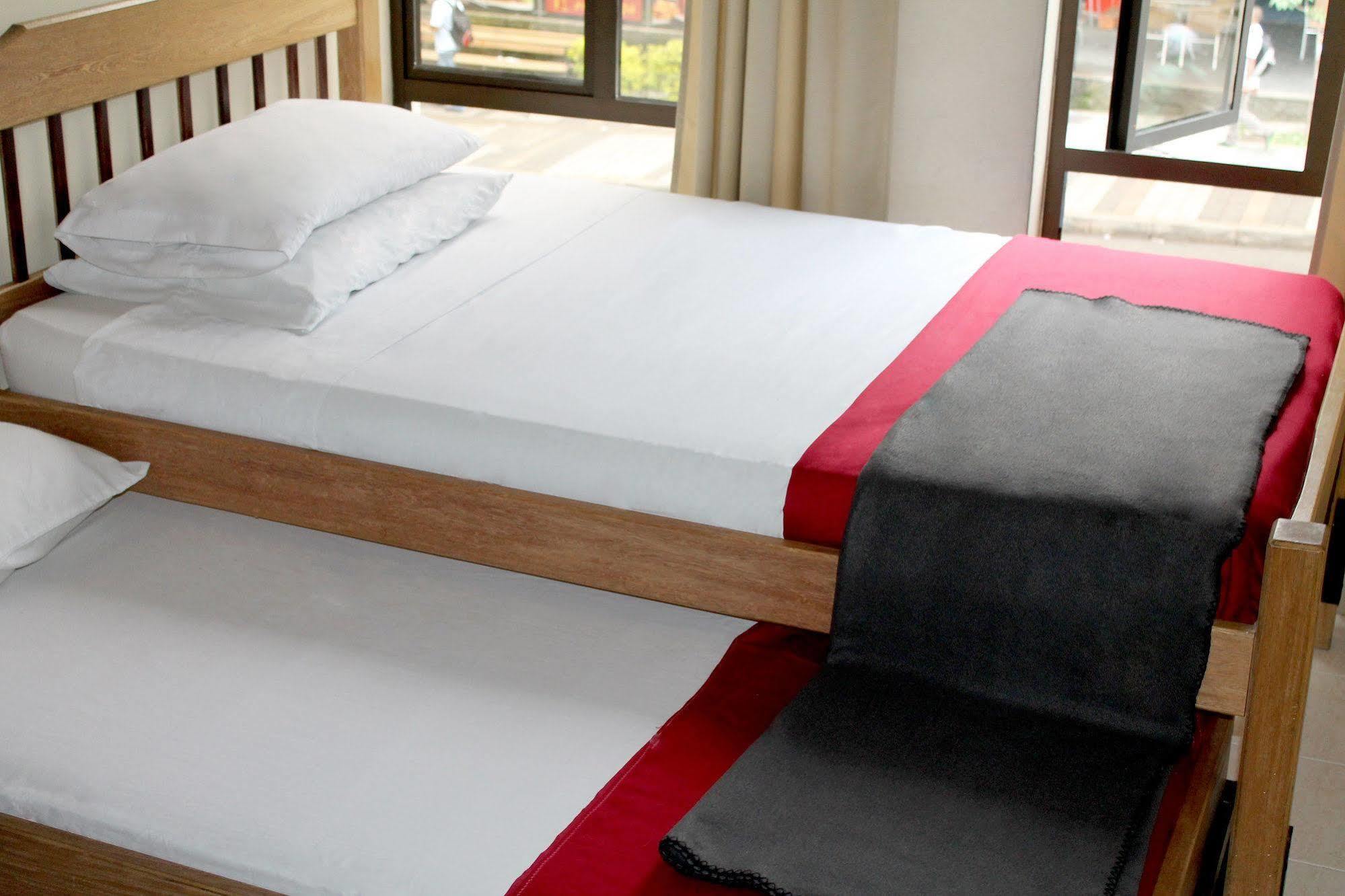 Relax 10 Hostel