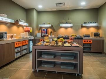 Hotel Hampton By Hilton Medellin
