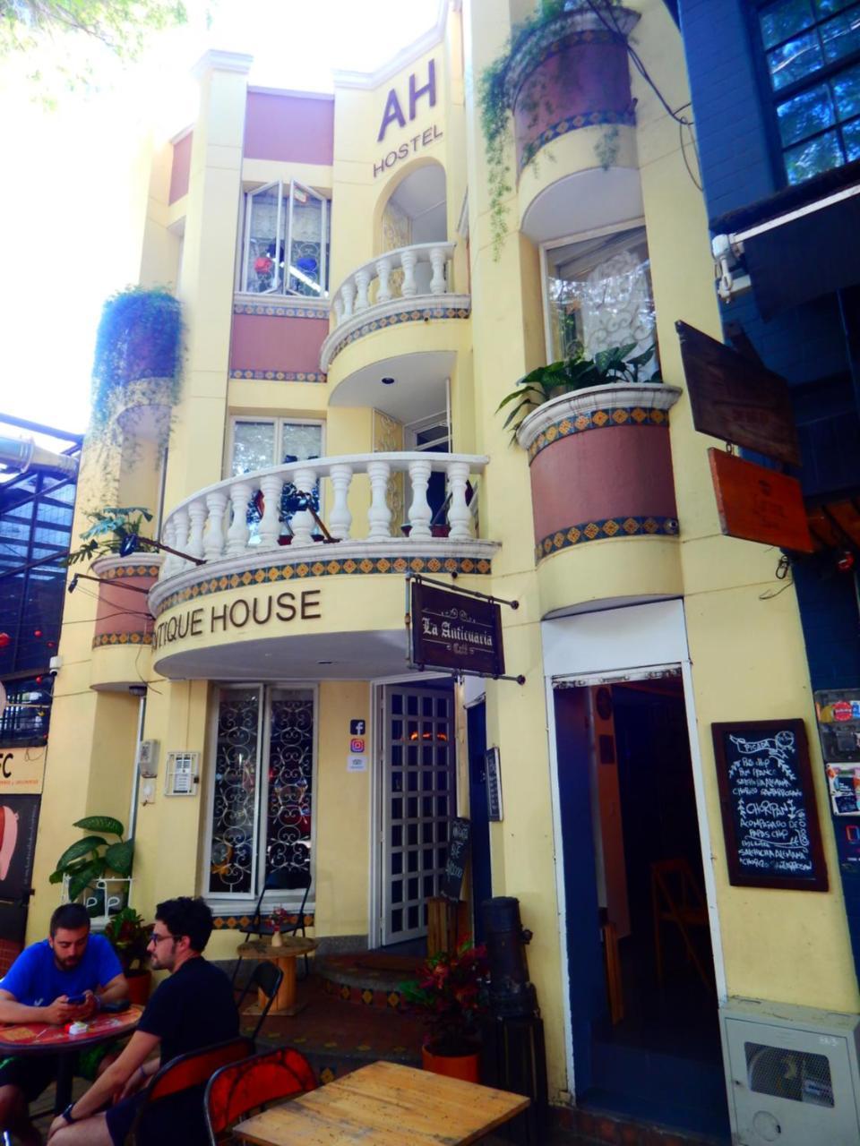 Antique House
