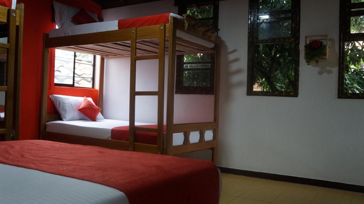 El Jardin De La 10 Guest house Medellin
