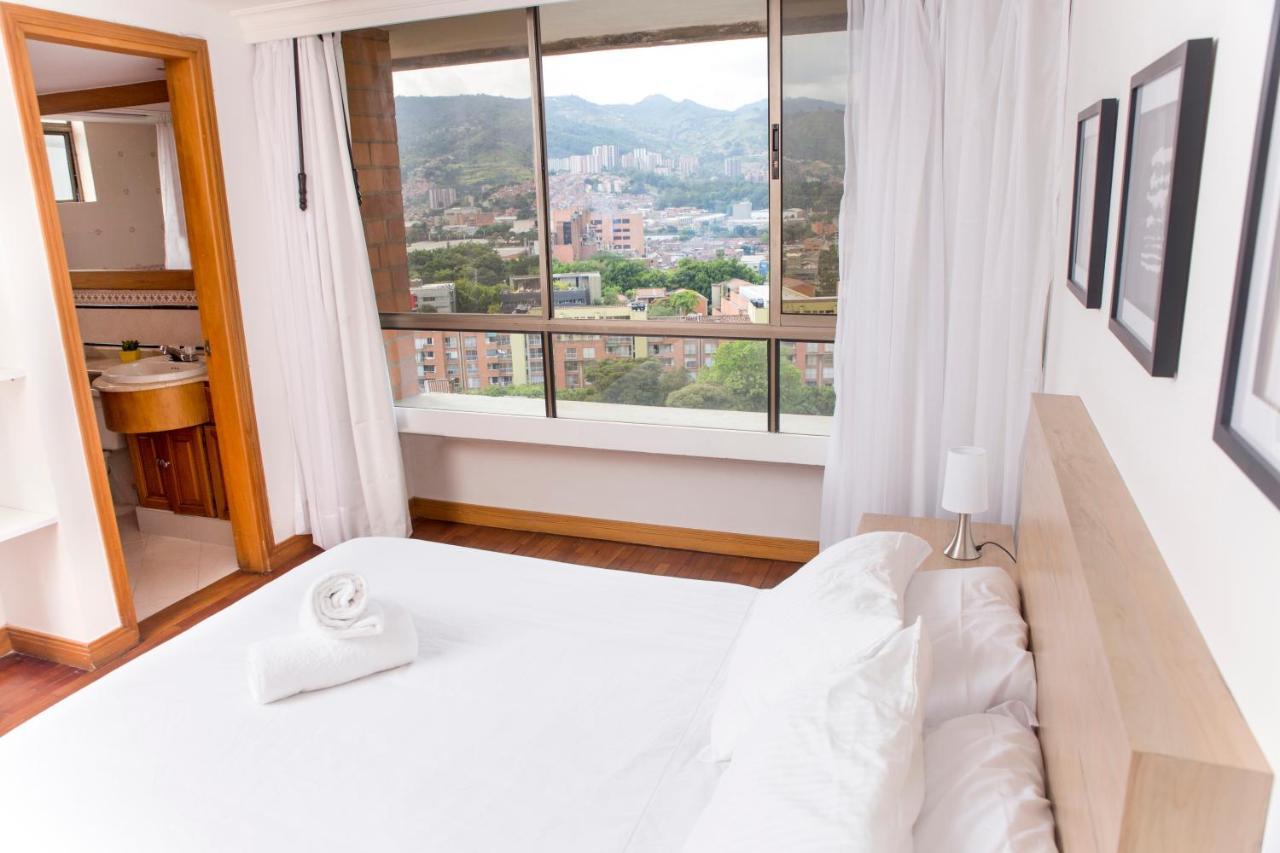 Apartahotel Aptos Alcazar Oviedo By Housy Host