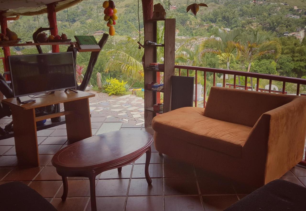 Albergue Eco Language *