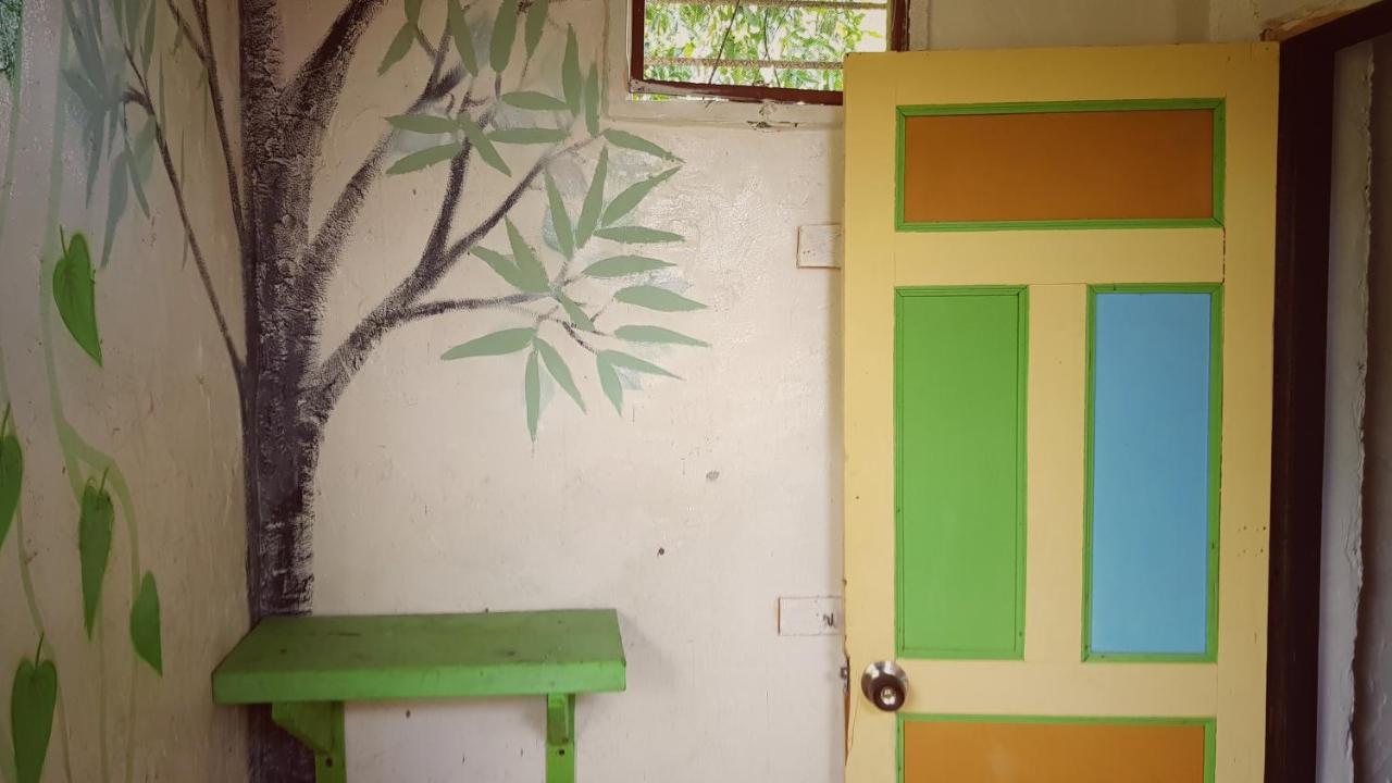 Albergue Eco Language