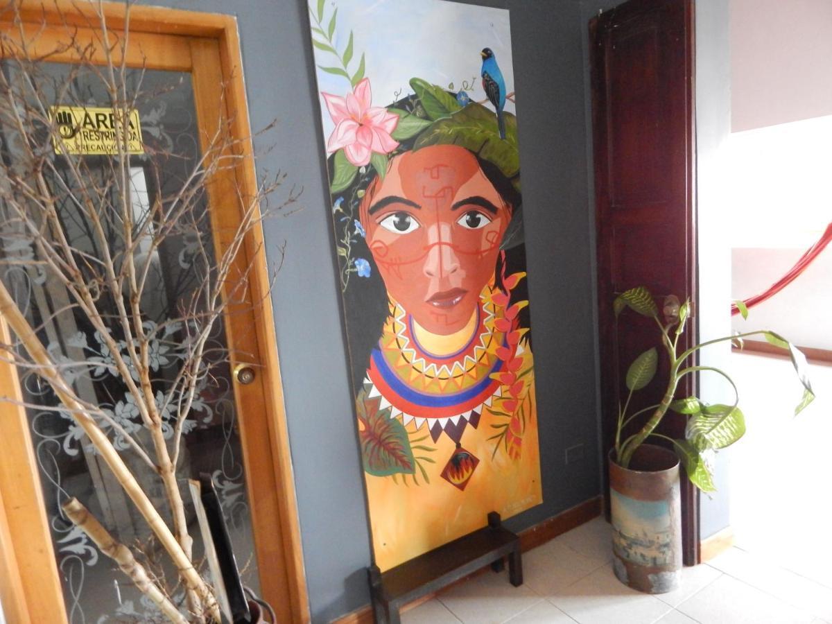 Hostel Antique House *