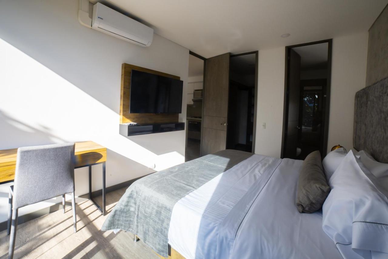 Hotel Class Suites 3*