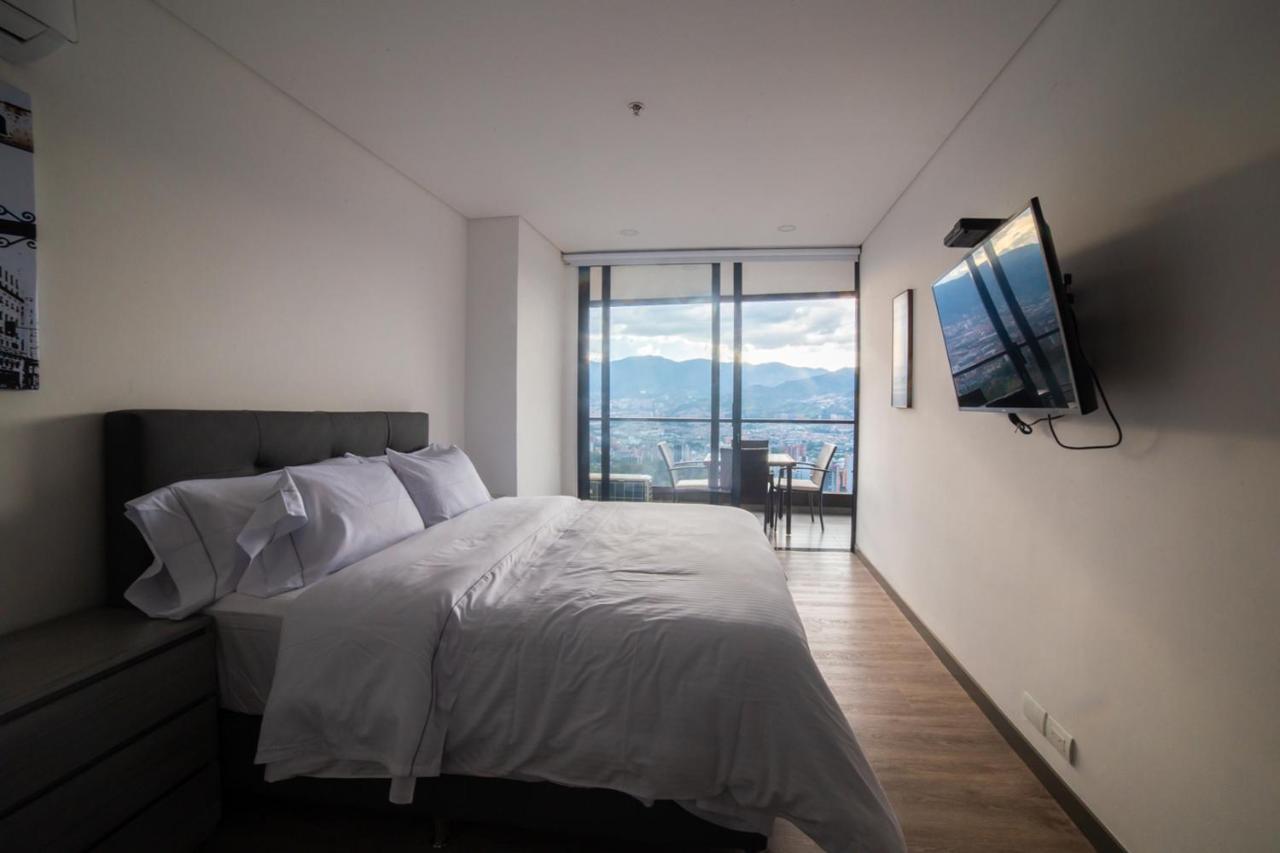 Hotel Class Suites 3*