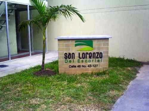 Calle 46 No, 43-135 San Lorenzo Del Escorial Apartment